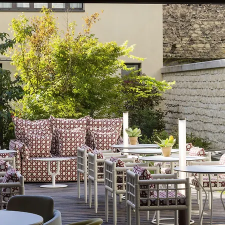 Quinzerie 4*